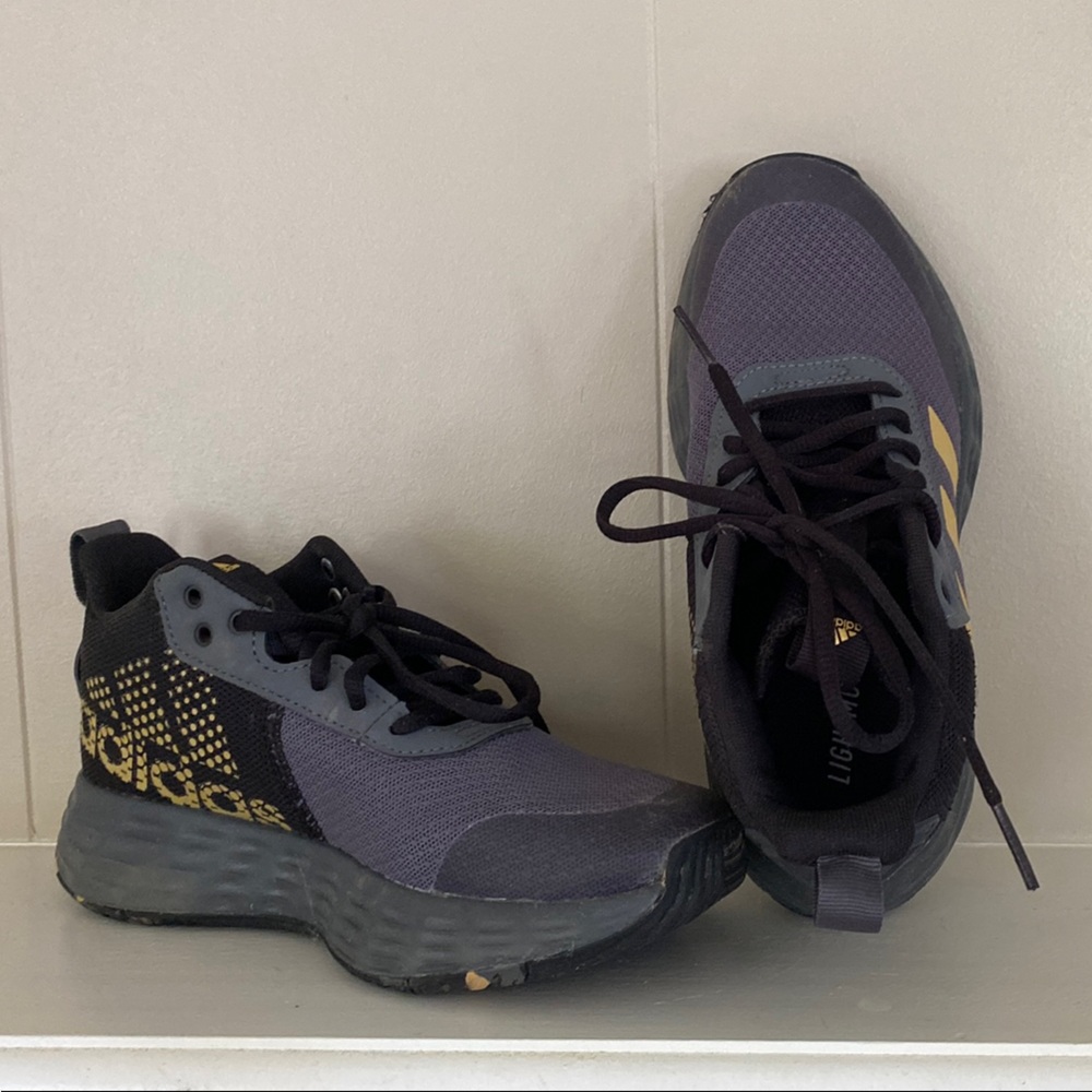 adidas Kids Black and Gold Basketball Sneakers (worn once)